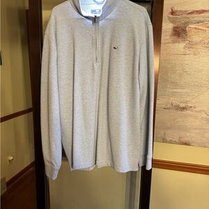 Vineyard Vines Light blue Zip-Up Sweater only worn once in Alaska!